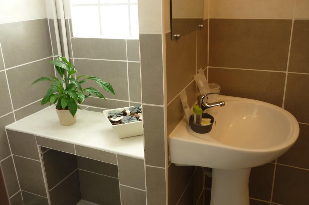 L'Hospitalet Saint Charles Hotel มงต์เปอลิเยร์ ห้อง รูปภาพ